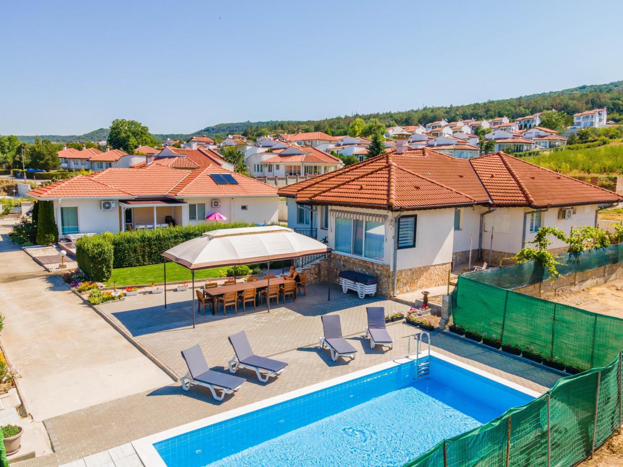 Geranium Holliday Villas Obrochishte Exterior foto