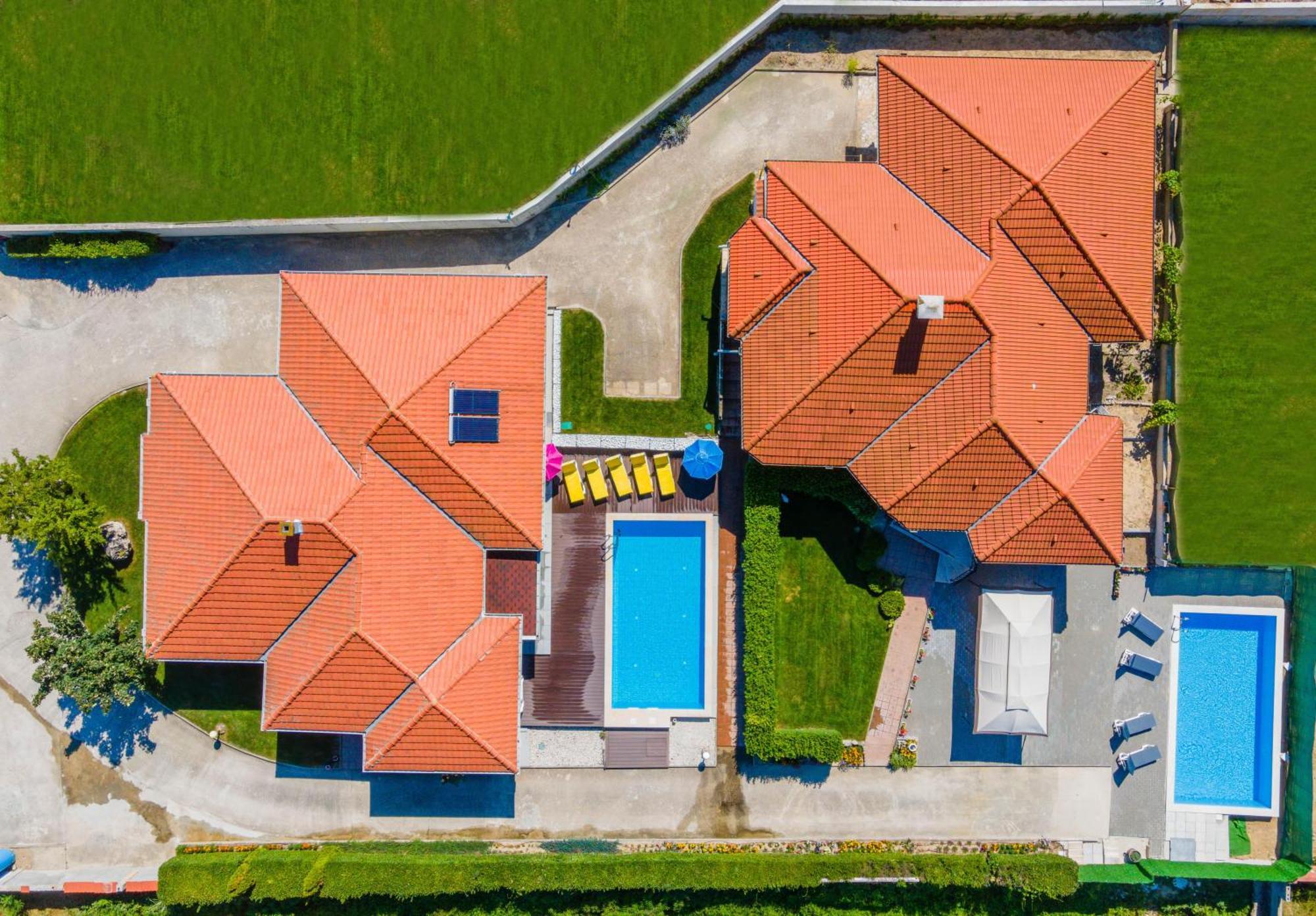 Geranium Holliday Villas Obrochishte Exterior foto